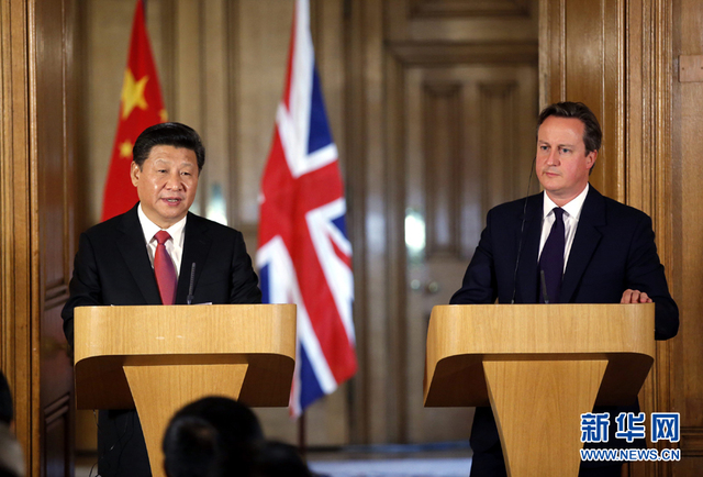 习近平同英国首相卡梅伦举行会谈