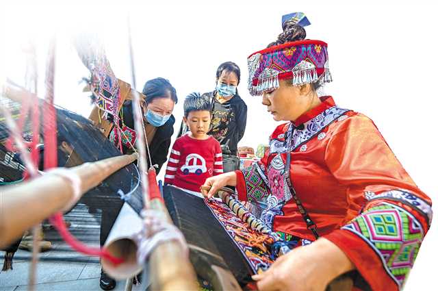 打通产销对接“最后一公里”——重庆消费扶贫调查