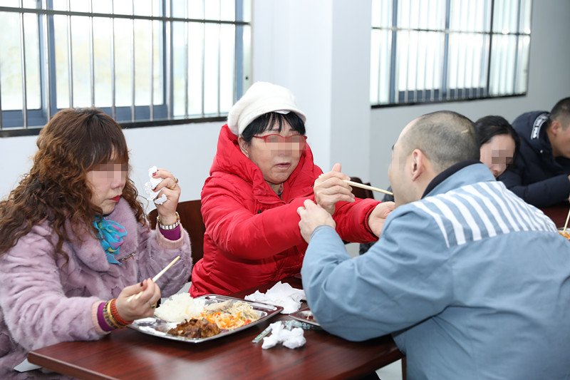 （供稿 平安江苏列表 三吴大地苏州 移动版）苏州监狱：跨越高墙的团圆也有温情