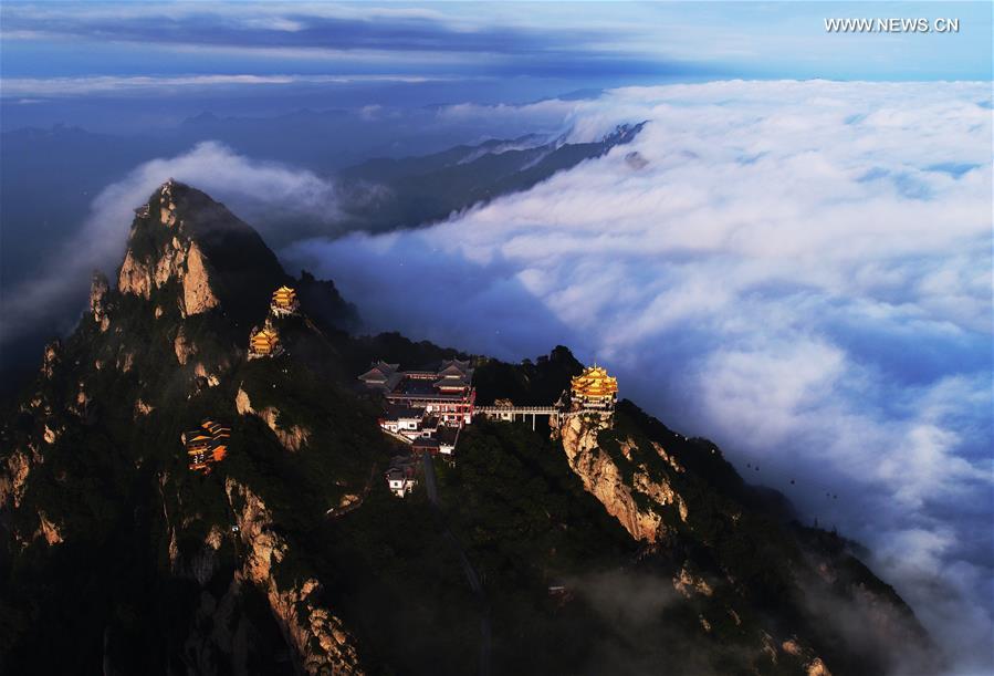 Scenery of Mountain Laojunshan at Luoyang in C China