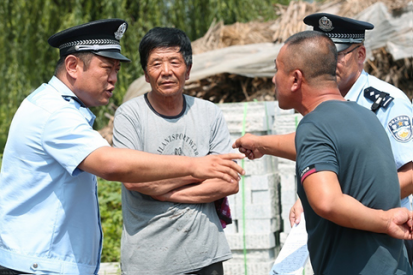 （已修改）警察节专题稿件【B】东港市公安局交警大队指导员谷向阳：用坚守诠释使命担当