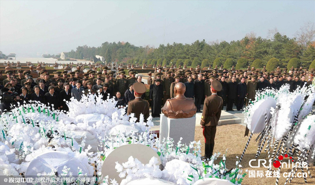 朝为94岁元帅李乙雪举行国葬 金正恩亲自撒土