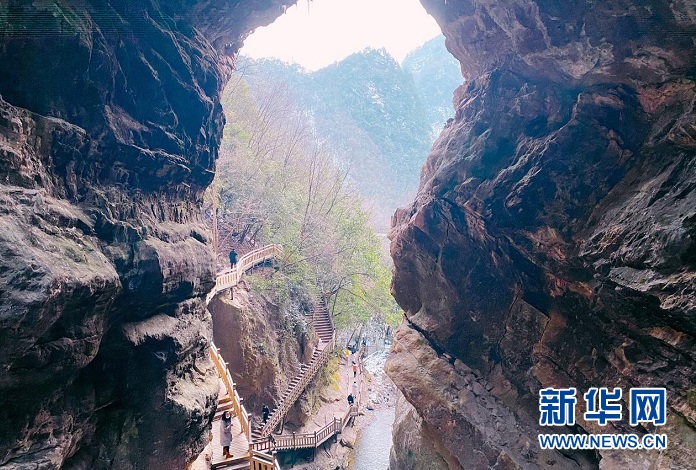 雪后神农架 尽显静谧美