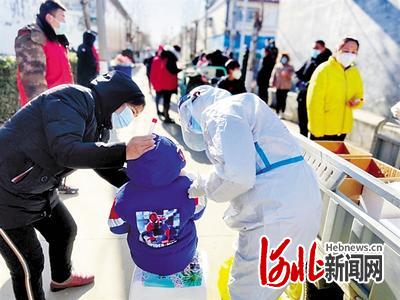 党旗在抗疫一线飘扬 | 河北医大一院党员干部带头冲在抗疫一线