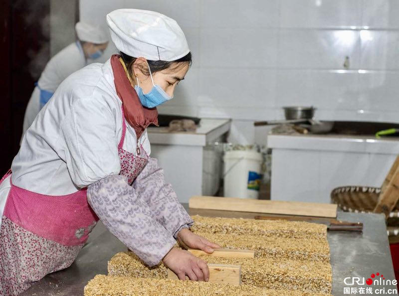 贵州务川：麻饼飘香年味浓（组图）