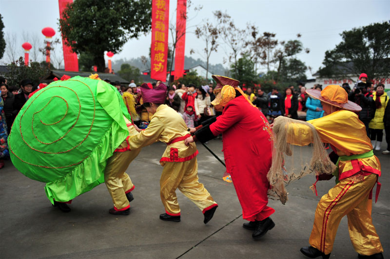 湖北宜昌：“我到乡村过大年” 多彩民俗迎新春