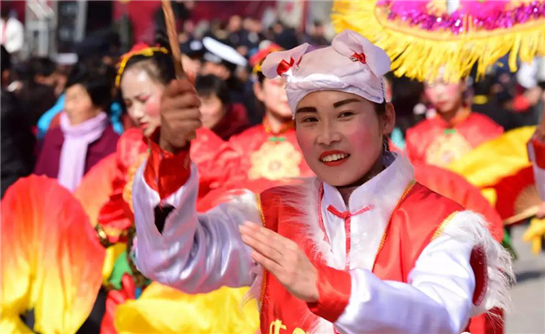 【China News 带图列表+三秦大地 延安＋原创+今日看点+移动列表】陕西延安富县举行2019年元宵节秧歌汇演