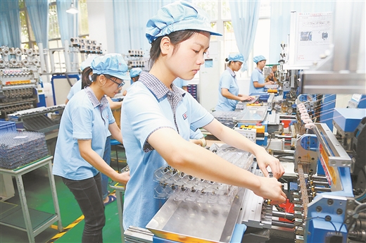 贵港：奋力打造珠江—西江经济带 核心港口城市和战略性新兴产业城