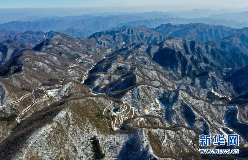 湖北襄阳：雪润群山 层峦叠嶂