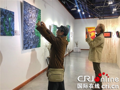 【文化 摘要】瑞典艺术家重庆个展亮相渝中 展现别样巴渝