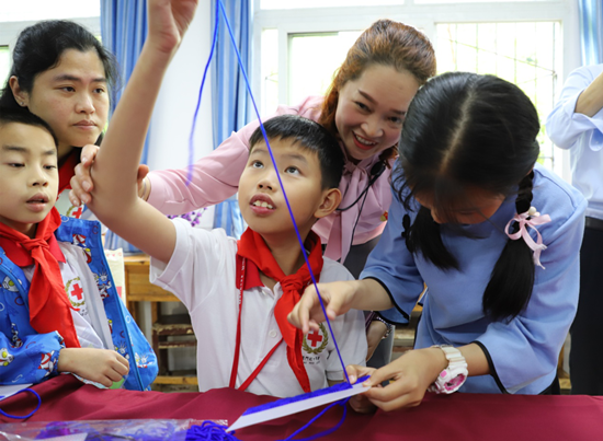 【聚焦重庆】澳门红十字博爱小学亲子探访团来渝开展交流活动