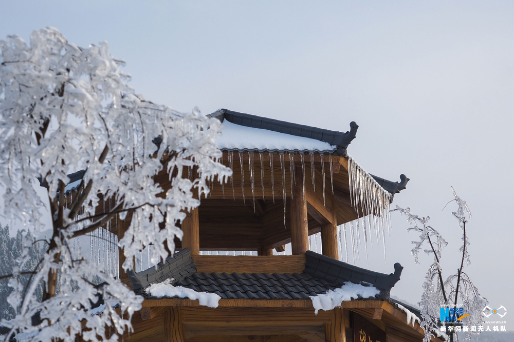 安徽金竹坪村：冰雪大别山