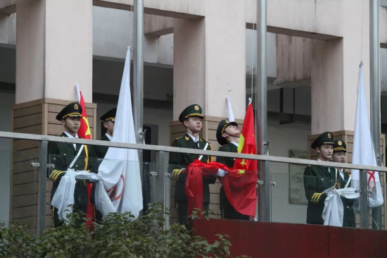 【科教 图文】重庆育才中学庆祝建校80周年 迎接新学期