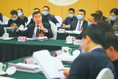 （转载）砥砺前行新时代 拼搏进取谱新篇——省十三届人大四次会议掠影