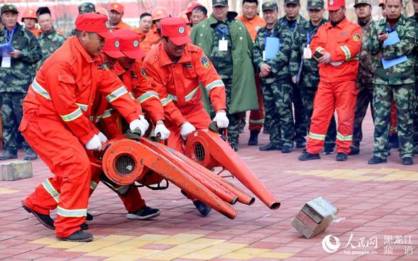 大兴安岭呼中区举办森林消防队伍专业技能竞赛“保生态 砺精兵 强实战”