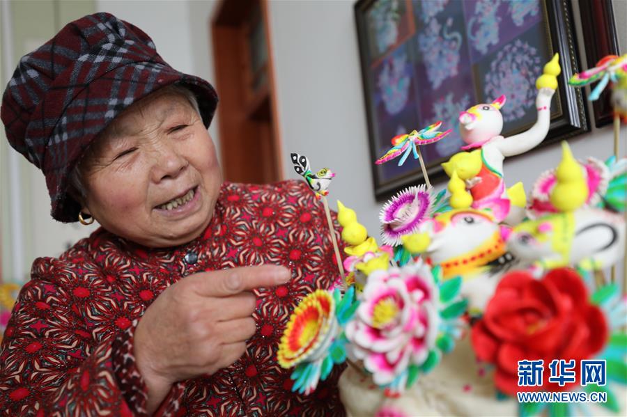 陕西：赶制面花迎春节