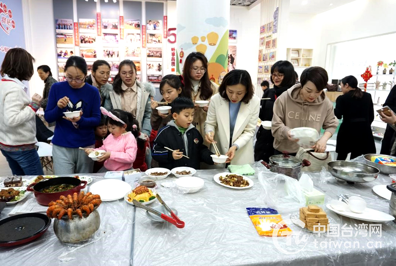 这里上了桌特殊的“年夜饭”