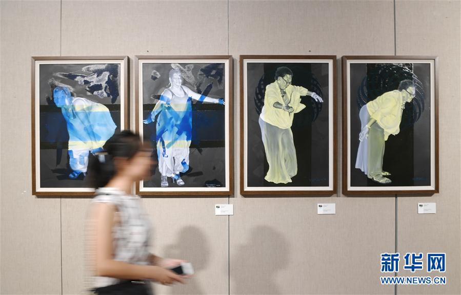 金砖国家绘画展和文化图片展在厦门举行