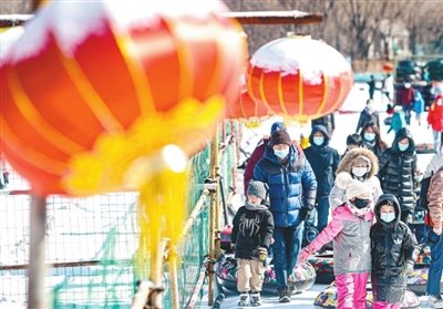 沈阳：文旅服务不打烊 就地过年情亦浓