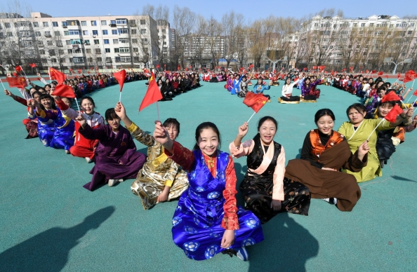 （缓）开学第一天 沈阳60余万学生唱响《我和我的祖国》