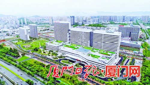 【厦门】【移动版】【Chinanews带图】厦门市引进人才总量创历史新高 去年引进人才约4.8万人