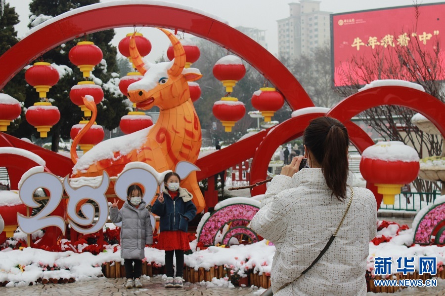 郑州迎2021年首场大雪