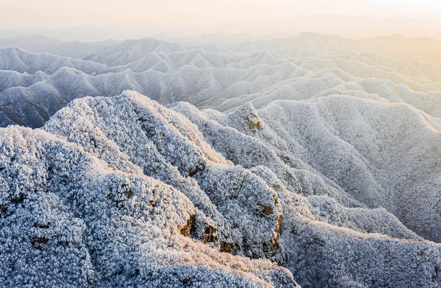 雪后初晴 河南熊耳山壮美如画