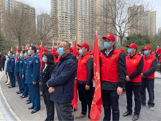 西安市新城区华清学府城社区整合各类资源开展学雷锋志愿服务活动