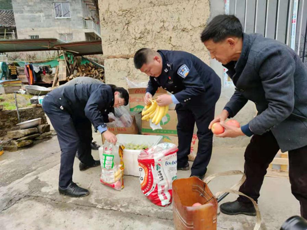 【原创】重庆：助力生态文明建设 城口县“一村一警”落地生根_fororder_图片1