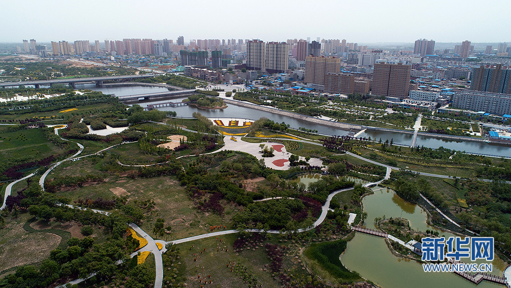 陕西：山河交错打造富阎板块“城市绿肺”