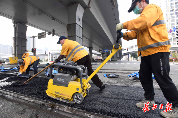 复工复产 武汉按下“重启键”