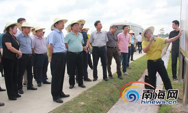 还未审核【今日焦点+摘要】【即时快讯】显示标题：海南力争明年完成21万亩土地整治     文章标题：海南1年开工建设土地整治项目87个 “1+N”效应凸显  摘要：2017全省土地整治工作现场会21日在临高县召开。