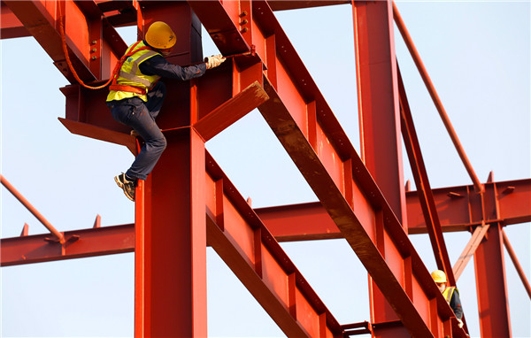 陕西渭南：项目建设加速跑 “蜘蛛人”赶工忙