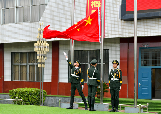 西安市高陵区首次举行重大节日常态化升国旗仪式活动