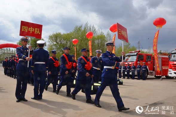 黑龙江省420名新招录消防员进驻培训基地开始入职培训