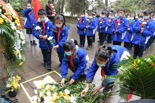 西安航天基地举办“我们的节日•清明”全市示范活动_fororder_图片1_副本