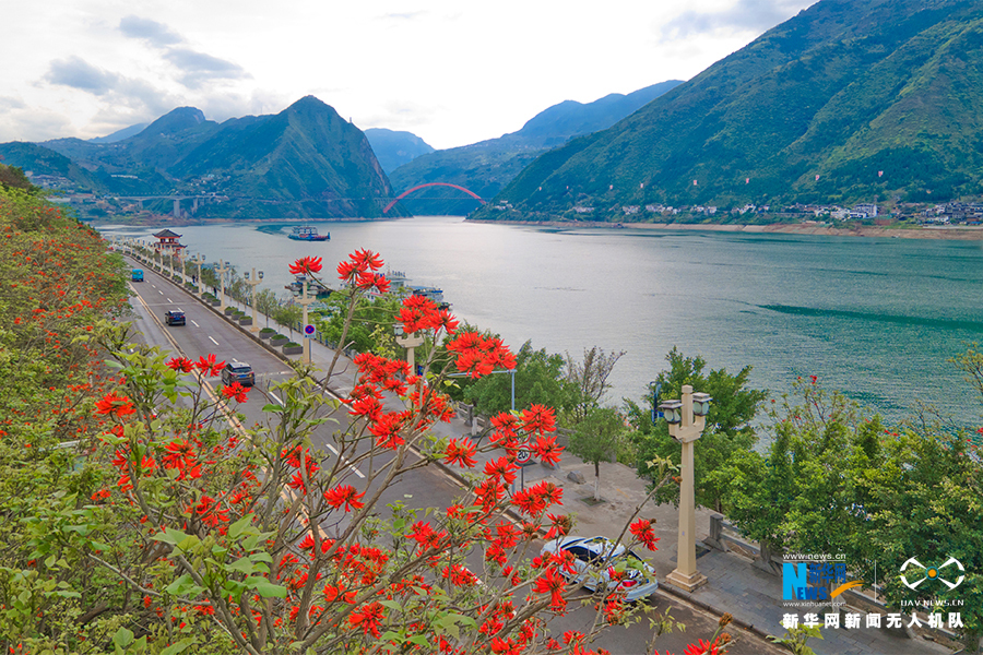 【城市远洋带图】航拍长江三峡：高峡平湖无限春