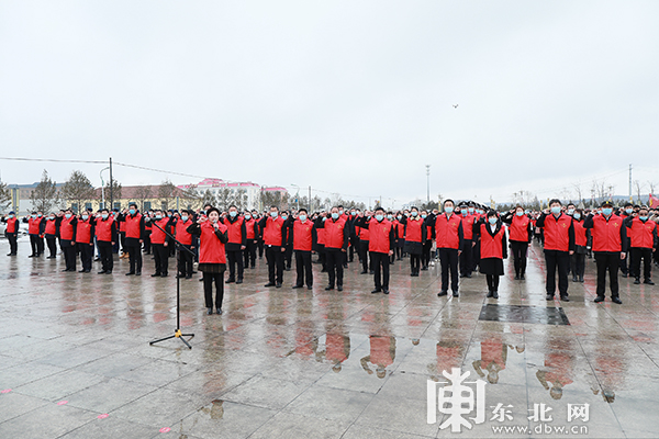 漠河市举办“向党看齐·圆梦北极”主题实践活动