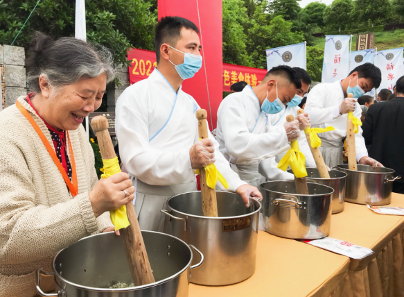 【原创】重庆铜梁福果山“巴渝文化、非遗文化”清明传统文化节举行_fororder_微信图片_20210402162905