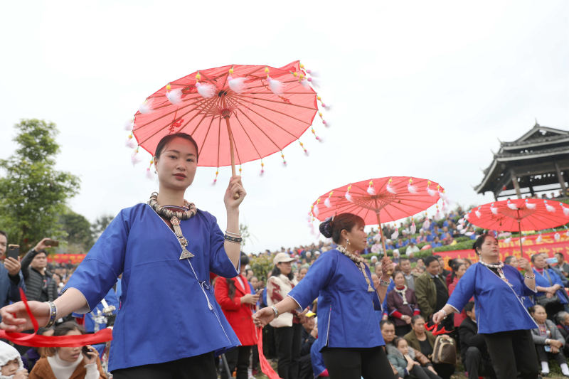 广西三江：侗寨欢度土王节