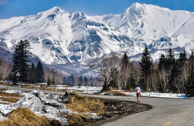 2021中国山地马拉松系列赛吉林长白山站暨第二届长白山林海雪地马拉松赛鸣枪开跑