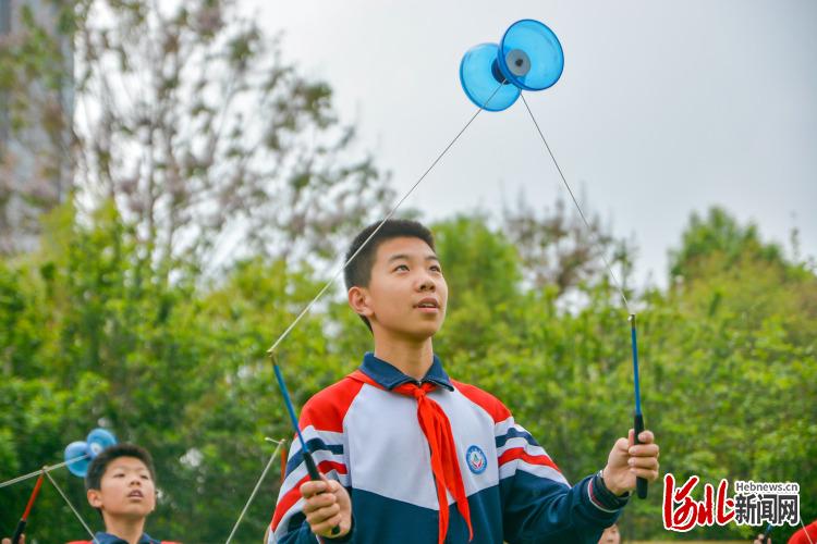 河北邯郸：运动在课间，欢乐在校园