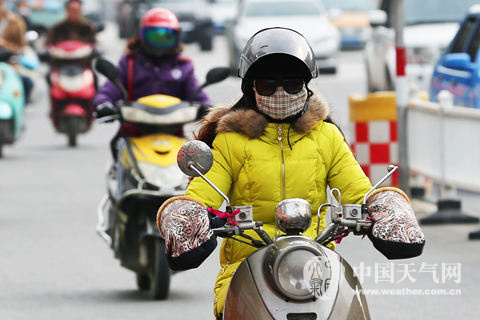 南方大范围雨雪今起来袭 中东部迎入冬最冷天(图)