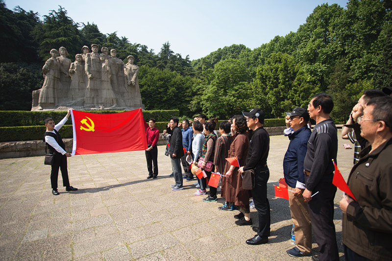 （供稿 社会广角列表 三吴大地泰州 移动版）泰州海陵稻河古街区党建联盟开展红色教育主题党日活动（列表页标题） 稻河古街区党建联盟开展红色教育主题党日活动