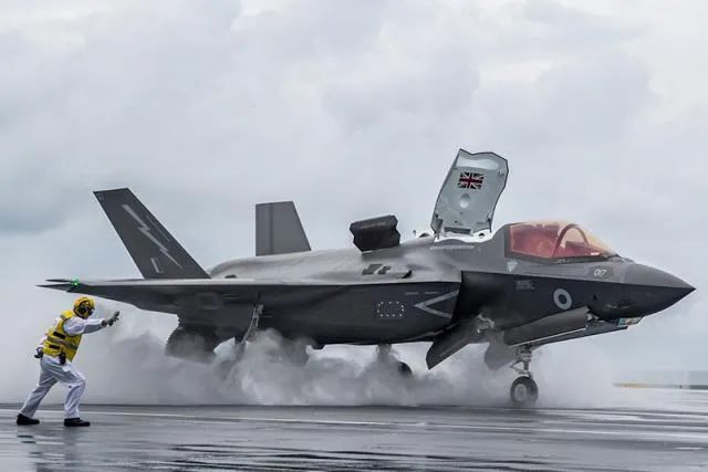 F-35“建墙护台说”遭日本打脸，“台独”注定无助