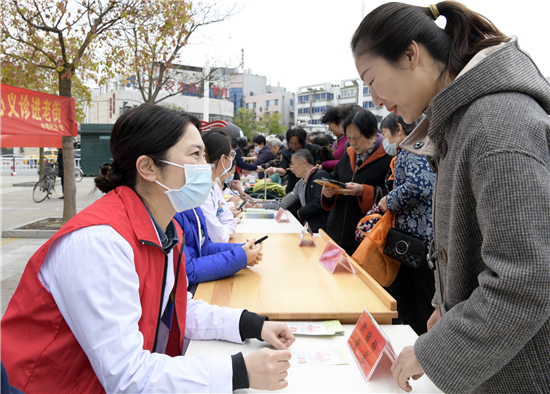 “点亮抗癌之路 助力健康中国”第27届全国肿瘤防治宣传周海安市人民医院在行动_fororder_5