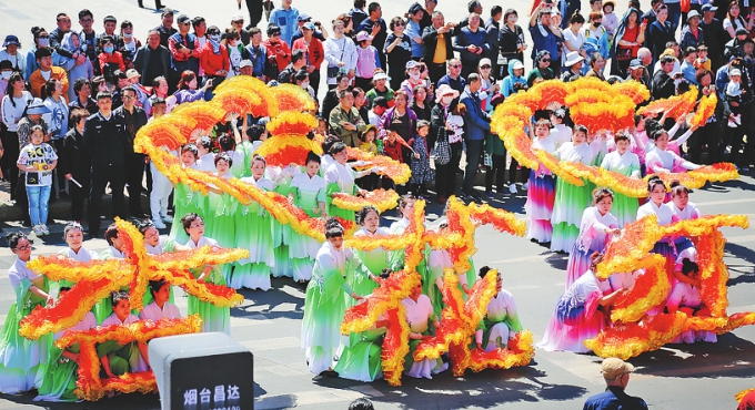 “三江杏花节”搅热春季旅游