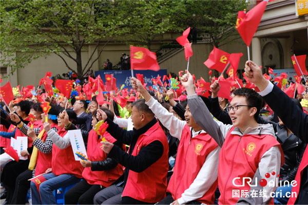 中国文联学雷锋文艺志愿服务先锋队走进西安_fororder_图片2_副本1