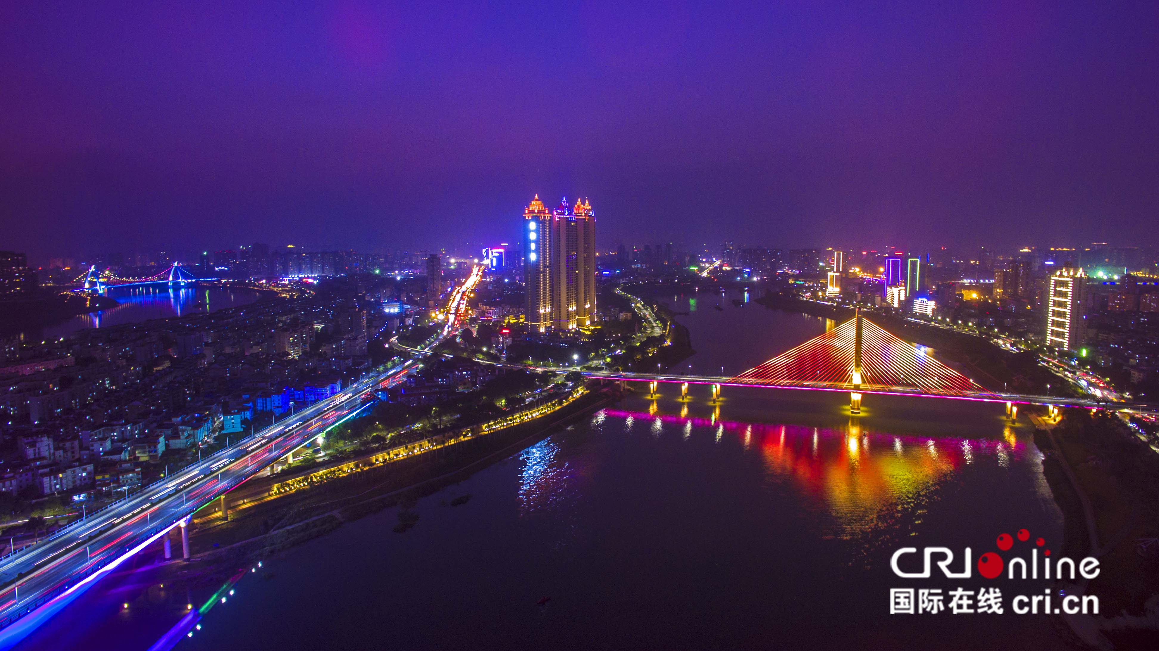 南宁市：烟火气息点亮城市夜景