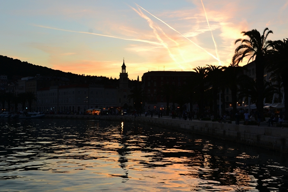 Evening Glow on the Bay of Split_fororder_6